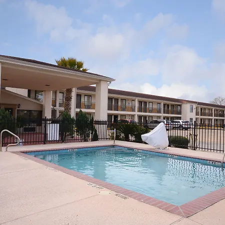 Econo Lodge Lake Charles University Area-3